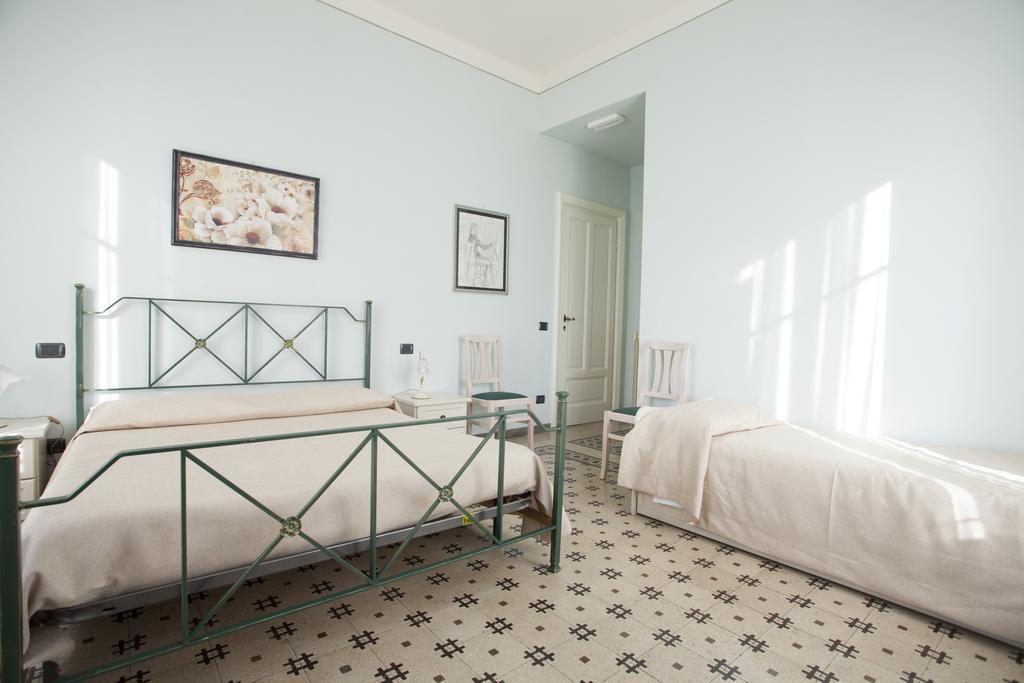 Liberty Guest House Lucca Rum bild